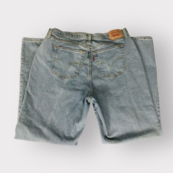 Vtg Womens Levi's 550 Sz. 16 Relax Fit High Rise Light Wash Boot Cut Jeans - Picture 2 of 16